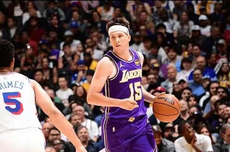 开云官网-里夫斯35分2助 NBA湖人119-115逆转76人 恩比德35分7板7助