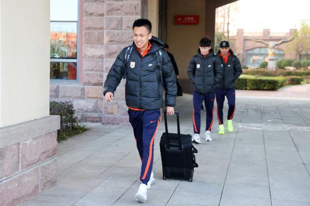 kaiyun中国官网-3天1战争冠组捉对厮杀 泰山连战强敌榜首不好坐