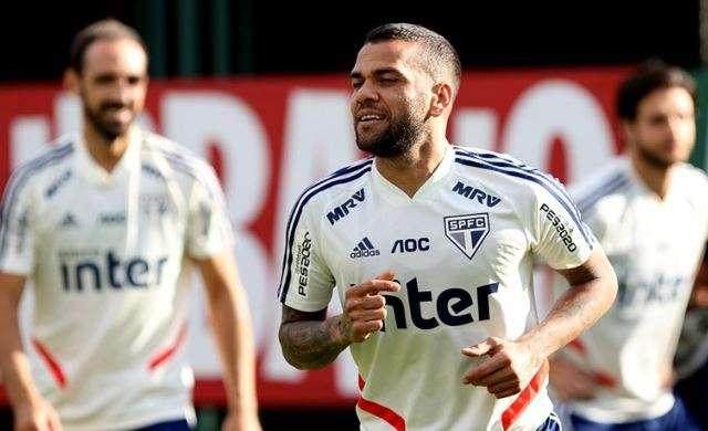 开云-38岁阿尔维斯与圣保罗解约 下家儿是弗拉门戈？