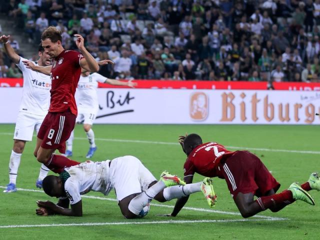 最佳德甲揭幕战！瑞士门神救门兴，狗屎运救拜仁