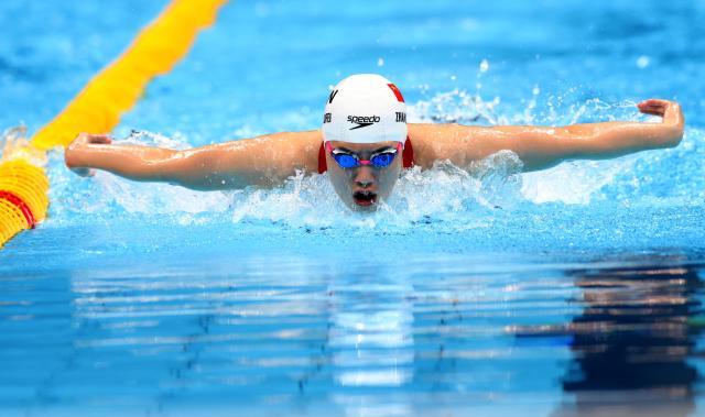 开云网页-张雨霏俞李妍携手过关 覃海洋200蛙被判犯规