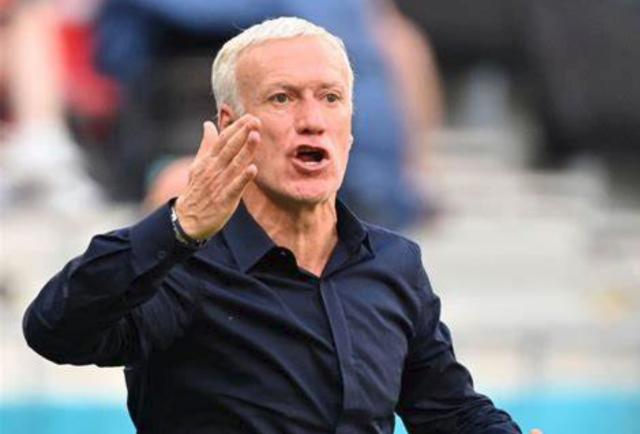 开云app-德尚留任但续约搁置，后勤总管背锅，齐达内2022见？