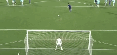 开云网页-广岛1-0柔佛总比分2-3遭淘汰，木下康介点射破门，阿里瓦斯中柱